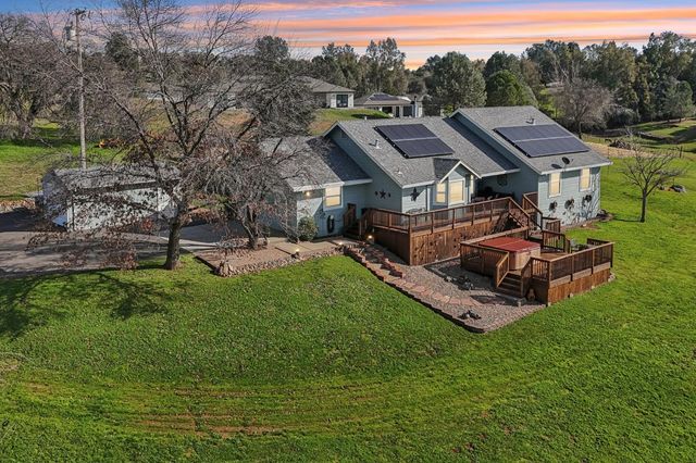 3820 Cattle Dr, Shingle Springs, CA 95682