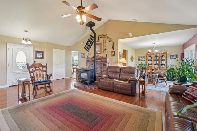 3820 Cattle Dr, Shingle Springs, CA 95682