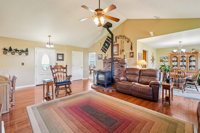 3820 Cattle Dr, Shingle Springs, CA 95682