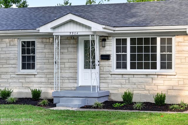5904 Hood Rd, Louisville, KY 40213