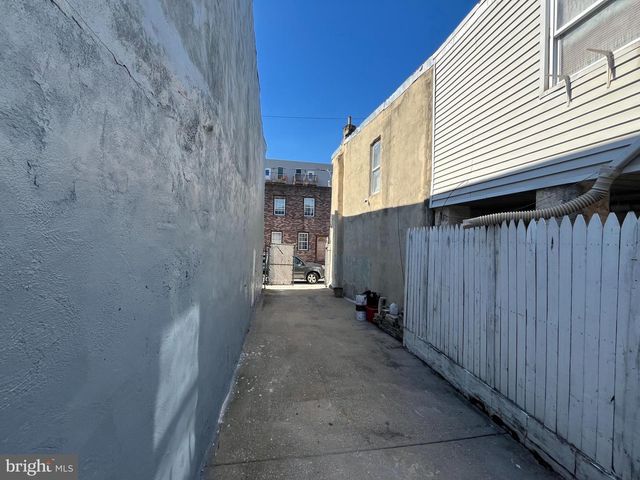 1933 N PALETHORP ST, Philadelphia, PA 19122