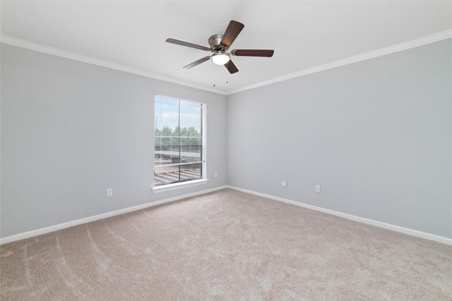 3085 Walnut Bend Lane 23, Houston, TX 77042