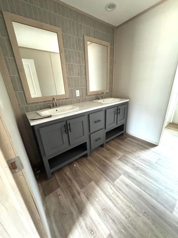 267 Pooshee Plantation Way, Bonneau, SC 29431