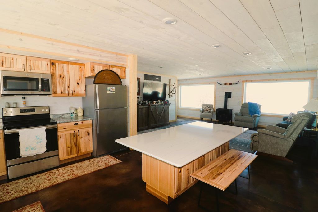 37 Lind Lane, White Sulphur Springs, MT 59645 photo 6