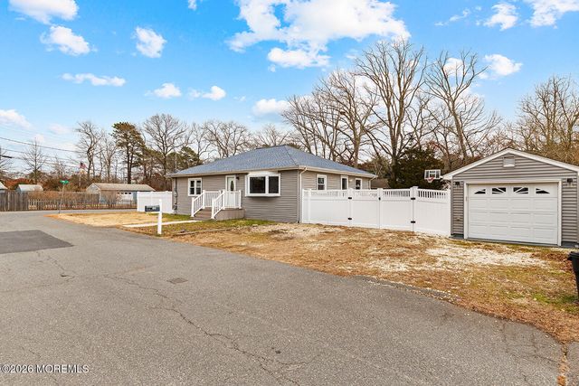 105 Shodda Street, Forked River, NJ 08731