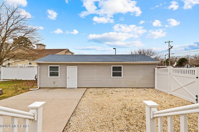 105 Shodda Street, Forked River, NJ 08731