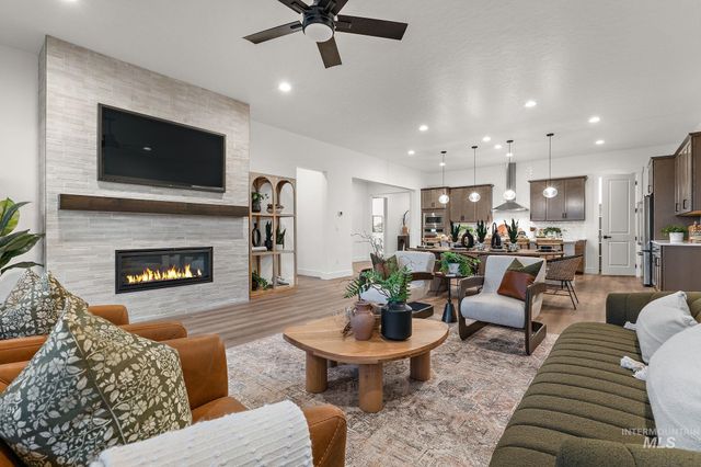 2349 N Mountain Vista Ave, Star, ID 83669