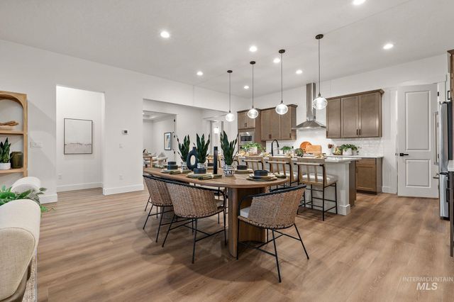 2349 N Mountain Vista Ave, Star, ID 83669