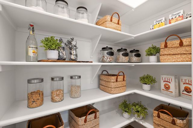 2349 N Mountain Vista Ave, Star, ID 83669