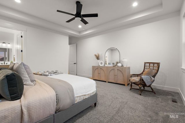 2349 N Mountain Vista Ave, Star, ID 83669