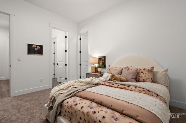 2349 N Mountain Vista Ave, Star, ID 83669