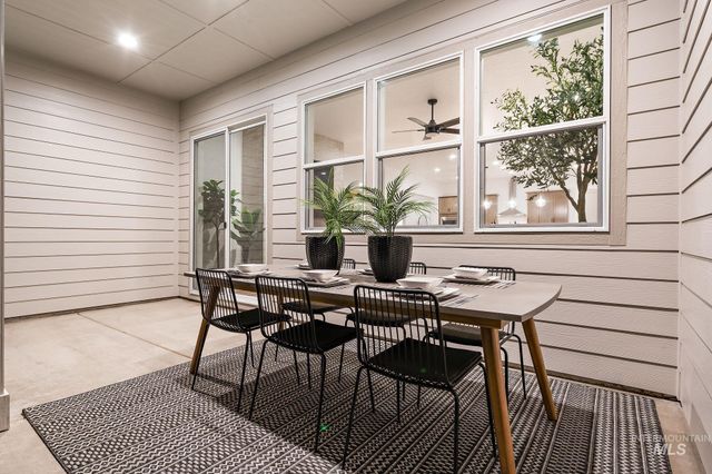 2349 N Mountain Vista Ave, Star, ID 83669