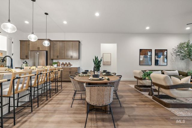 2349 N Mountain Vista Ave, Star, ID 83669