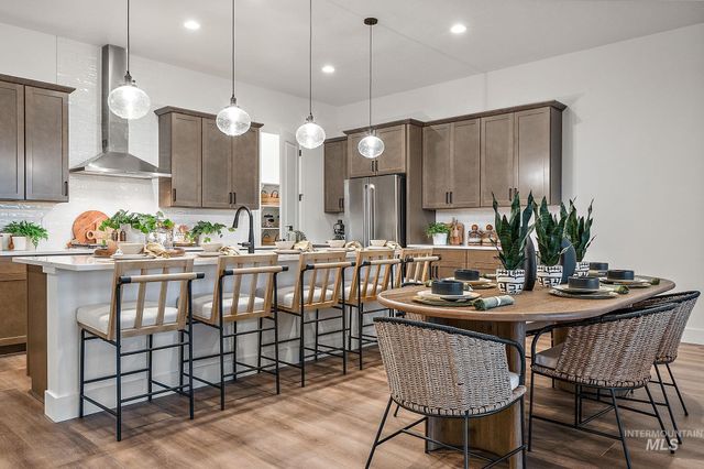 2349 N Mountain Vista Ave, Star, ID 83669