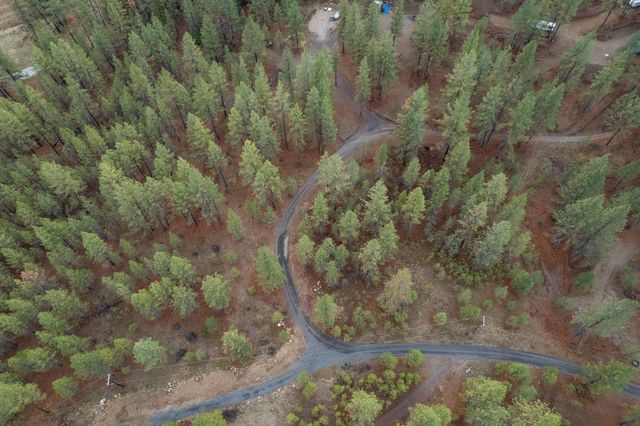 52282 Woods Ln, Ford, WA 99013