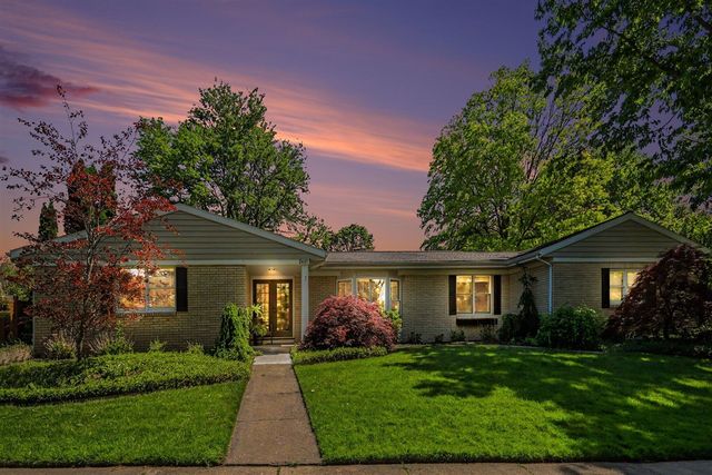 2601 Barfield Drive, Grand Rapids, MI 49546