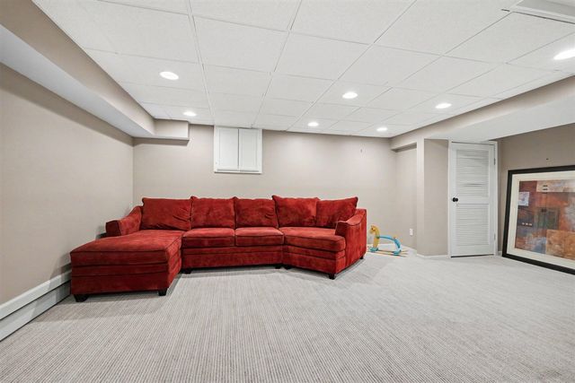 2601 Barfield Drive, Grand Rapids, MI 49546