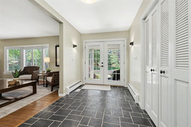 2601 Barfield Drive, Grand Rapids, MI 49546
