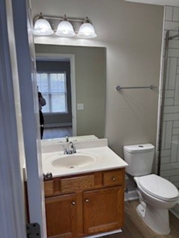 105 4th Ave Apt 111, Murfreesboro, TN 37130