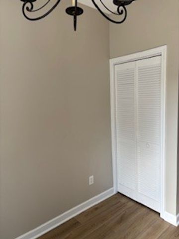 105 4th Ave Apt 111, Murfreesboro, TN 37130