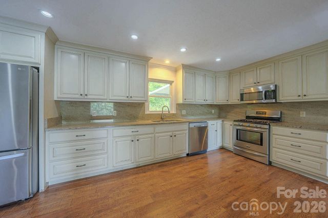 35 Coweeta Ridge Road, Otto, NC 28763