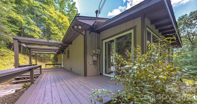 35 Coweeta Ridge Road, Otto, NC 28763
