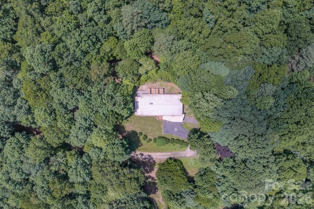 35 Coweeta Ridge Road, Otto, NC 28763