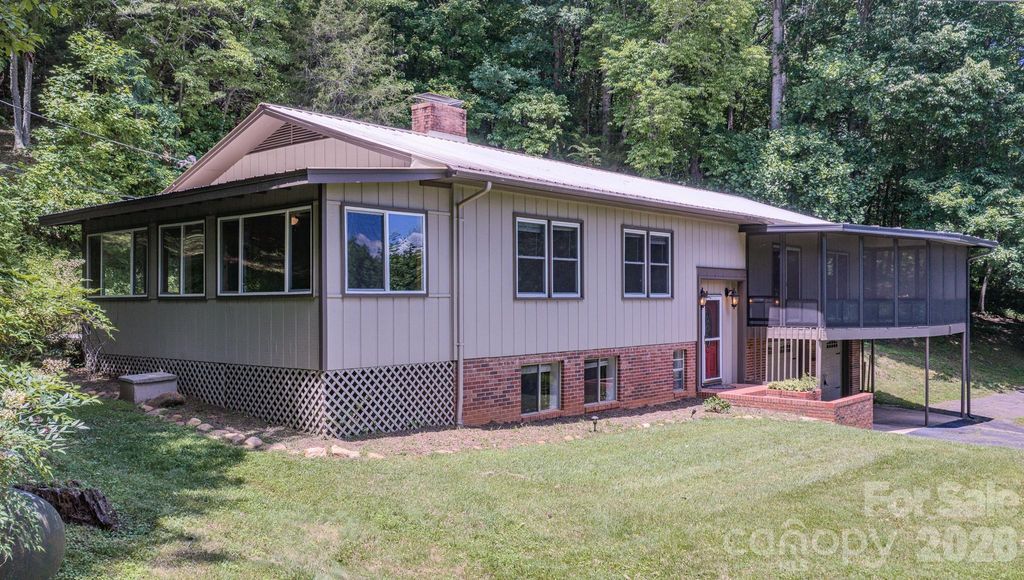 35 Coweeta Ridge Road, Otto, NC 28763