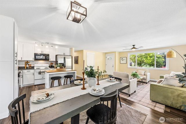 4211 60th Street Ct NW, Gig Harbor, WA 98335