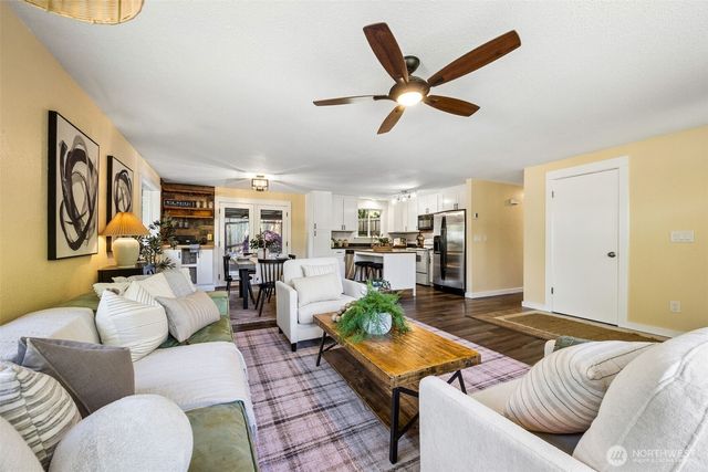 4211 60th Street Ct NW, Gig Harbor, WA 98335