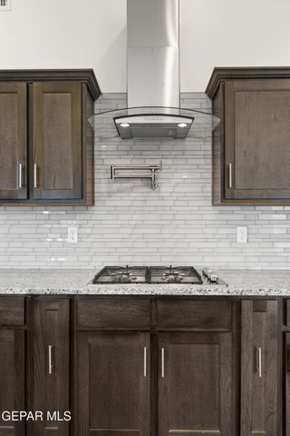 210 Olive Branch, Santa Teresa, NM 88008