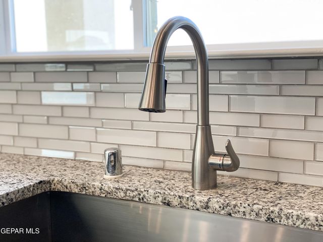 210 Olive Branch, Santa Teresa, NM 88008