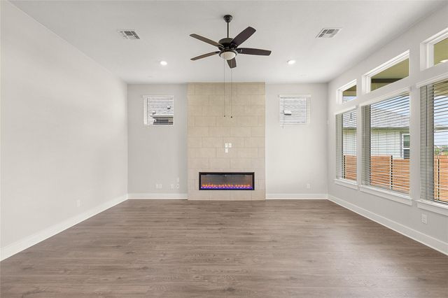 1014 Painted Horse DR, Georgetown, TX 78633