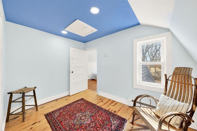 26 Division Rd, Dartmouth, MA 02747