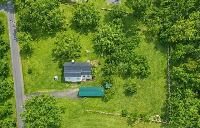 26 Division Rd, Dartmouth, MA 02747