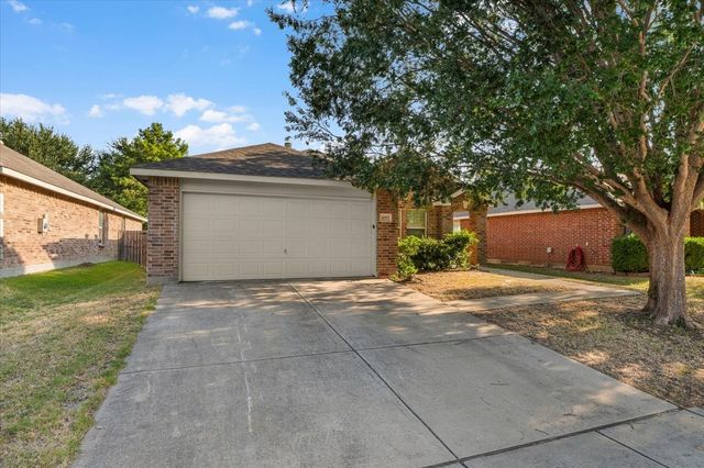 4553 Lacebark Lane, Fort Worth, TX 76244