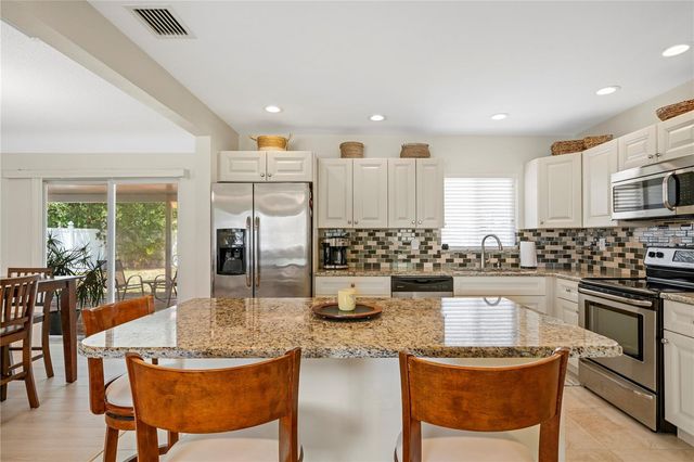 5965 15TH STREET N, St Petersburg, FL 33703