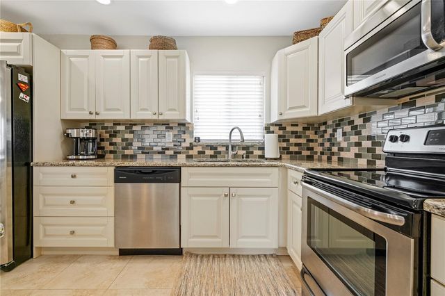 5965 15TH STREET N, St Petersburg, FL 33703