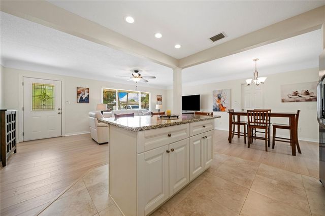 5965 15TH STREET N, St Petersburg, FL 33703