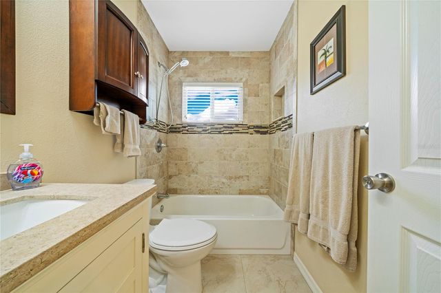 5965 15TH STREET N, St Petersburg, FL 33703