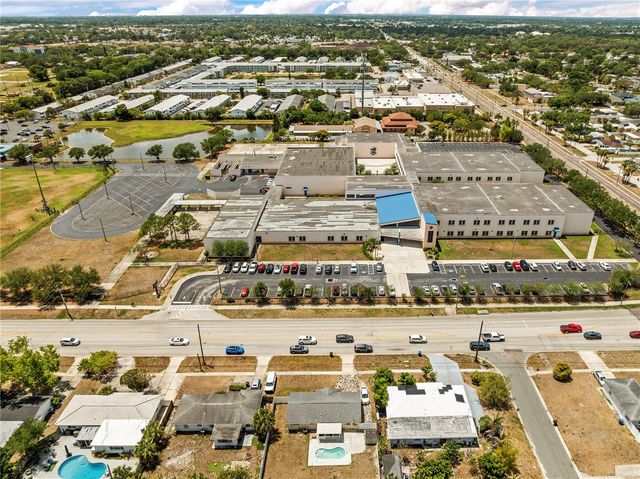 5965 15TH STREET N, St Petersburg, FL 33703