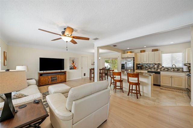 5965 15TH STREET N, St Petersburg, FL 33703