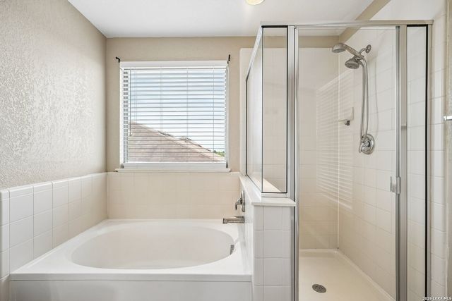 5700 Ping Way, Schertz, TX 78108
