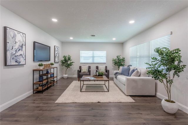 905 MARABON AVENUE, Orlando, FL 32806