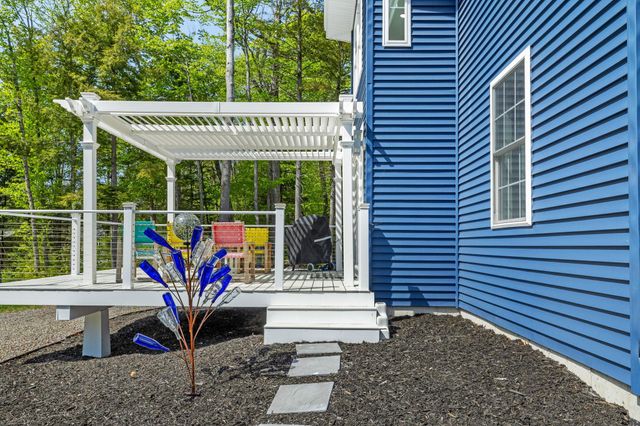 241 Shore Drive N Drive, Bristol, NH 03222