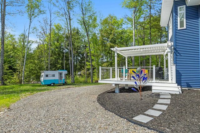 241 Shore Drive N Drive, Bristol, NH 03222