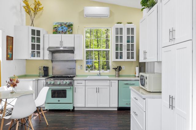 241 Shore Drive N Drive, Bristol, NH 03222