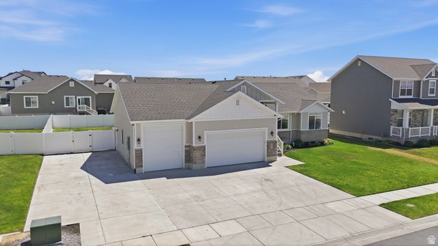 2467 W 3375 S, West Haven, UT 84401
