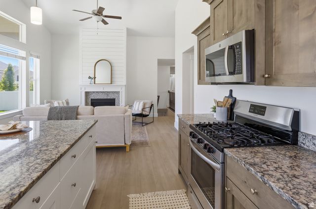2467 W 3375 S, West Haven, UT 84401