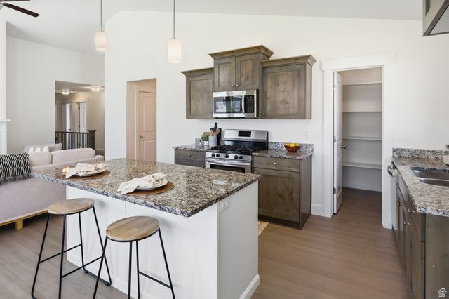 2467 W 3375 S, West Haven, UT 84401